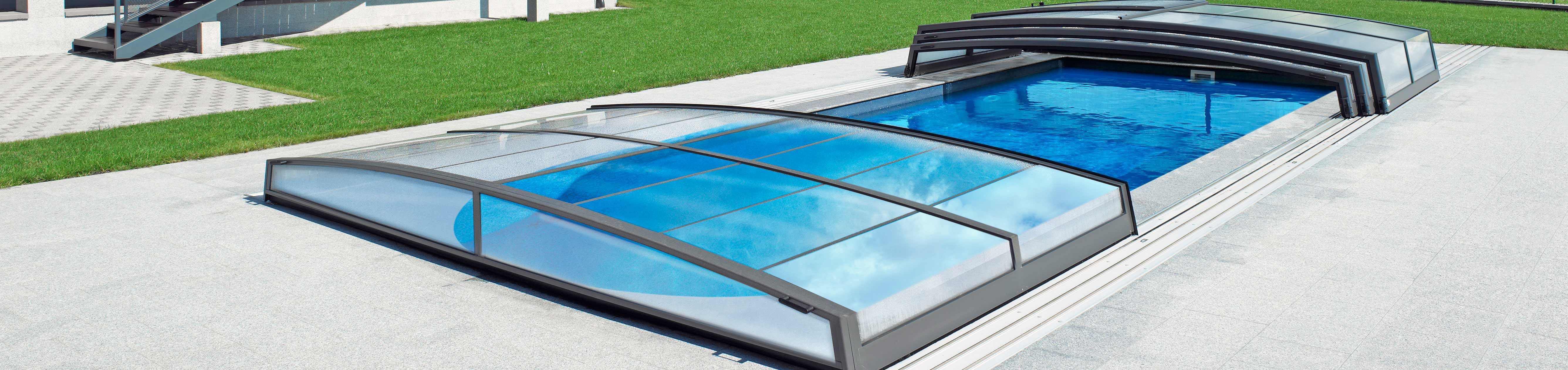 CORONA™ Low-Level Retractable Pool Enclosure