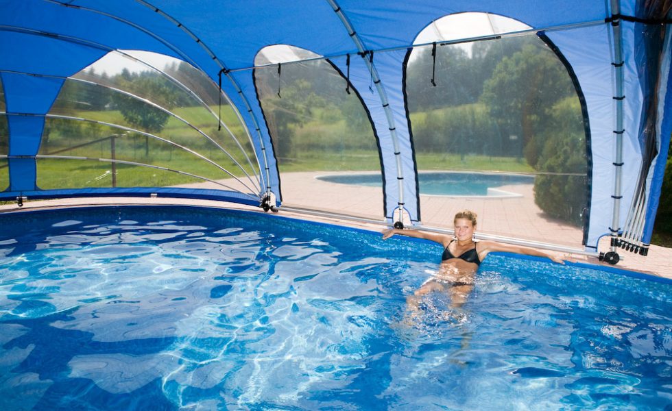 portable pool enclosure